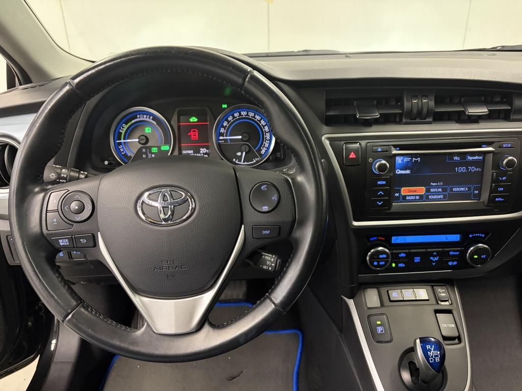 Toyota Auris touring sports 1.8 hybrid lease+