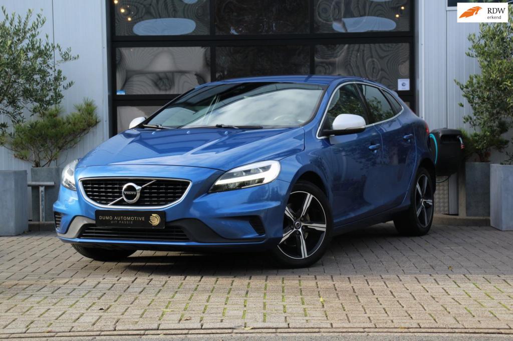 Volvo V40 2.0 t2 r-design - leder/alcantara - harman kardon - led - navi - 