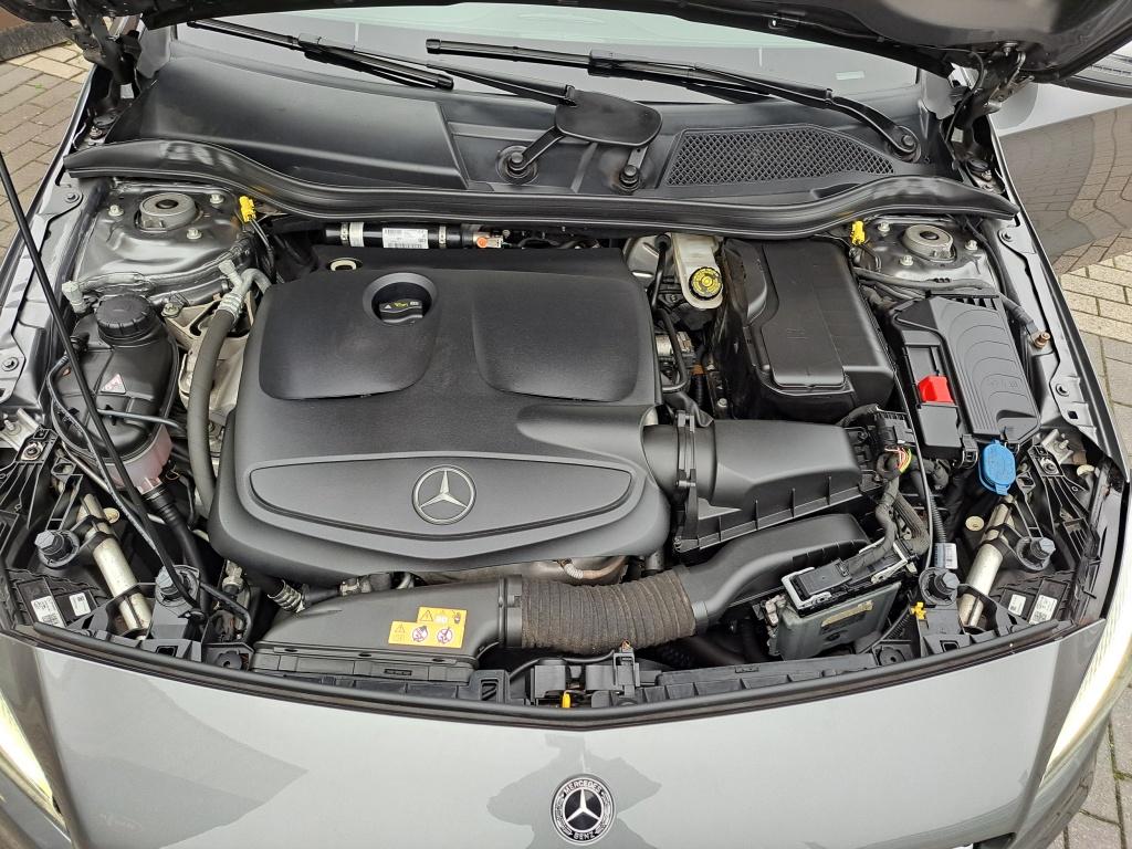Mercedes-Benz A-Klasse 180 business solution | amg pakket | 54.709 km | nl 