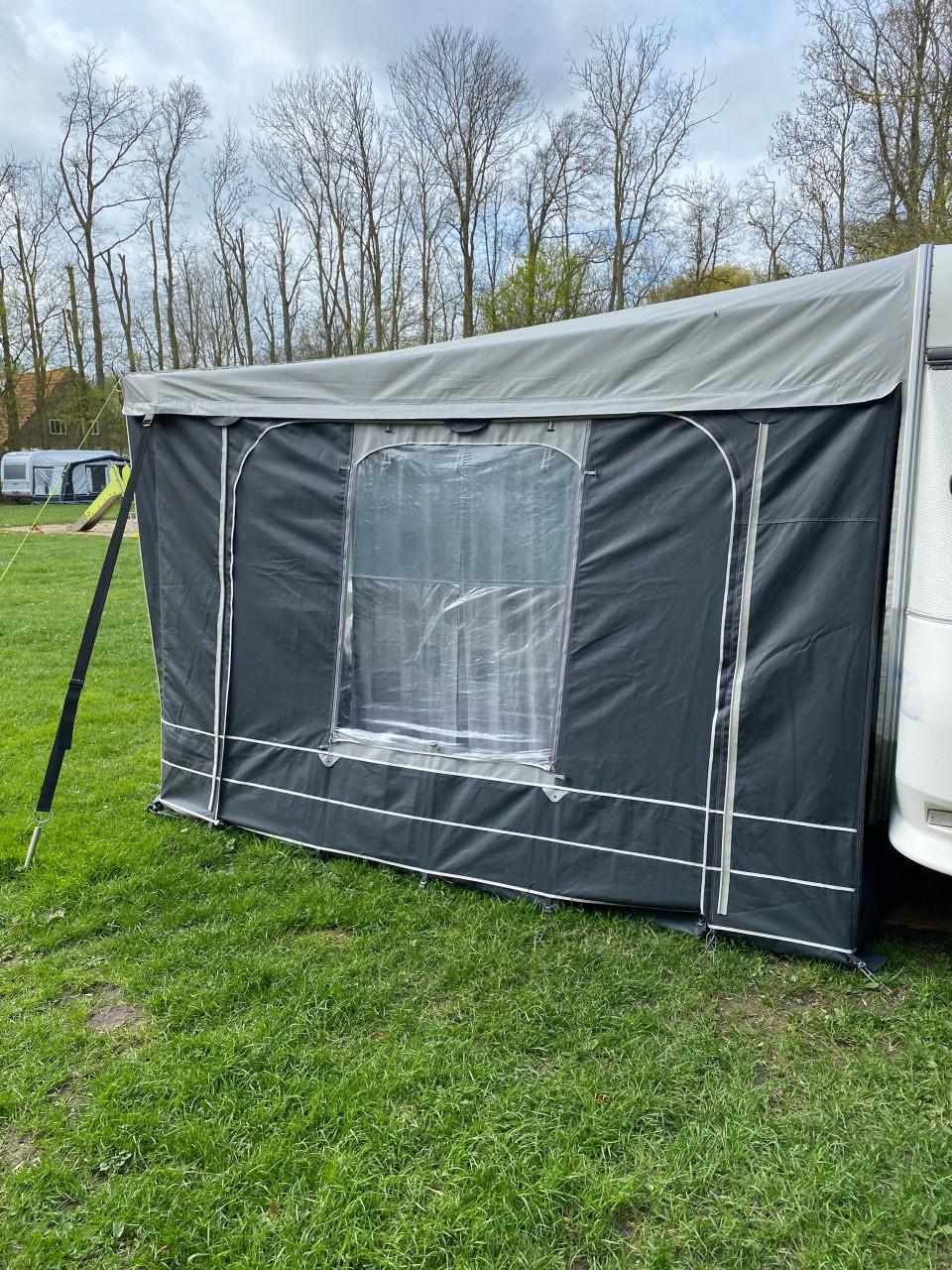 Grote voortent Hypercamp costa brava 300