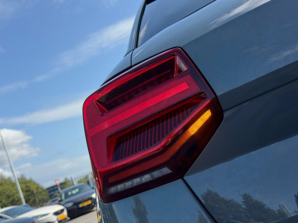 Audi Q2 30 tfsi sport * virtual cockpit * stoelverwarming * trekhaak