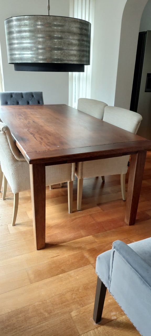Massief houten eetkamer tafel