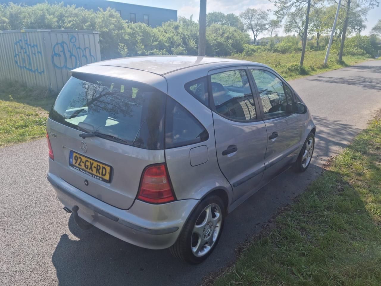 Mercedes a190 avantgarde bouwjaar 2001 zeer mooi 216.000km apk 10-2026