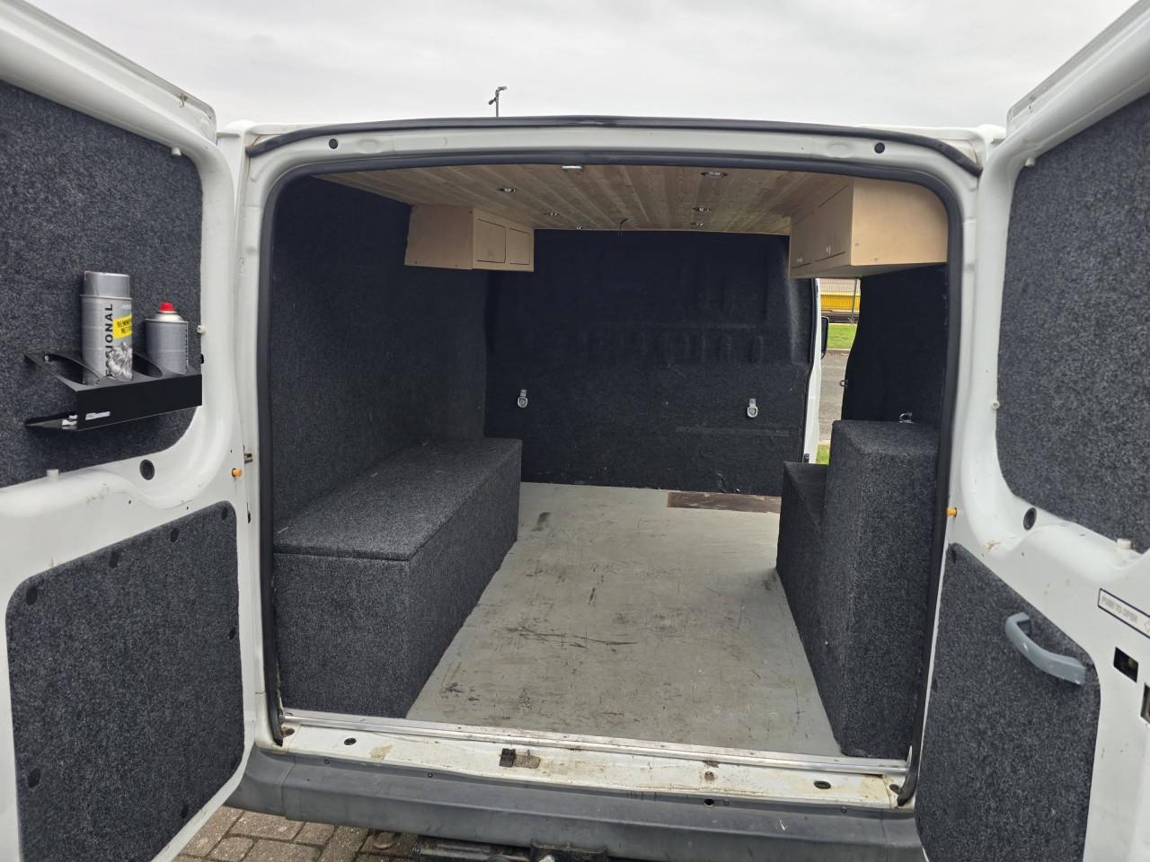 Mooie en nette Ford Transit 260 2.2 TDCi