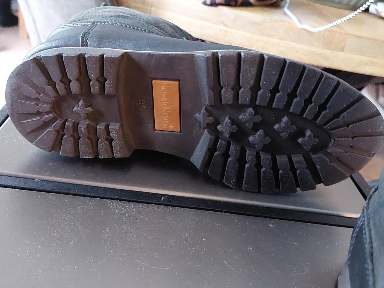 Zwarte Human Nature lederen damesboors met "bont" maat 36