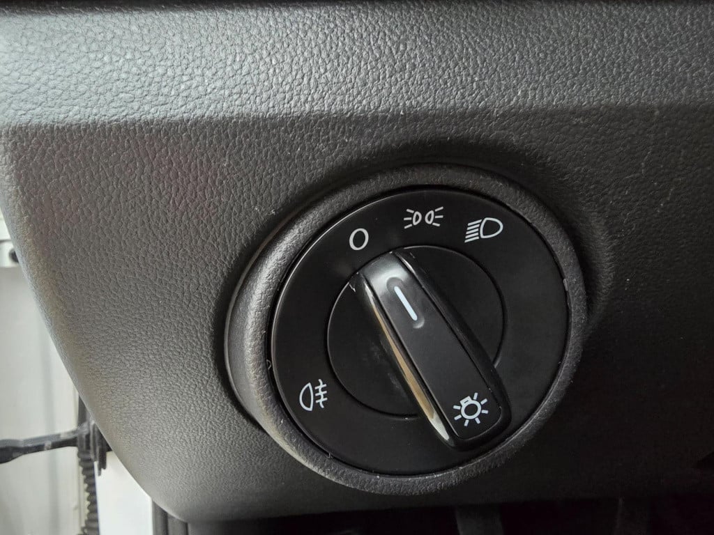 Volkswagen UP! occasion 1.0 move up! bluemotion met airco en navigatie | tw
