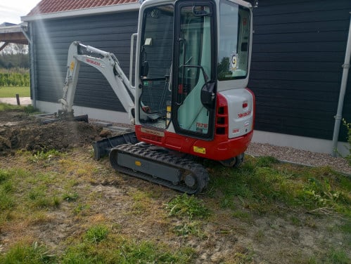 Mini graver Te huur