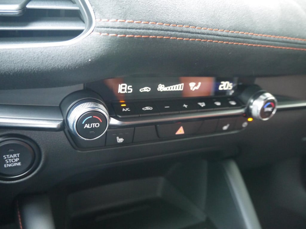 Mazda 3 2.0 e-skyactiv-x m hybrid 186 nagisa
