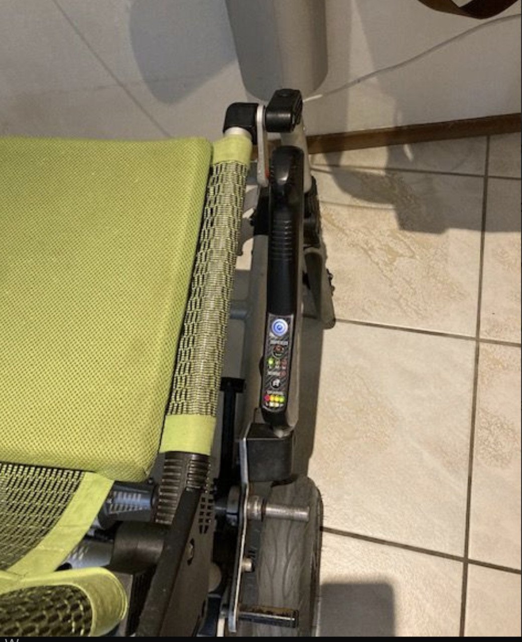 Inklapbare elektrische rolstoel