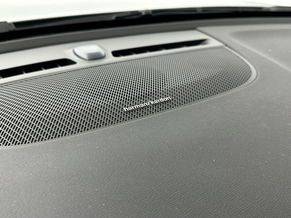 Volvo XC40 b4 gt plus dark pano