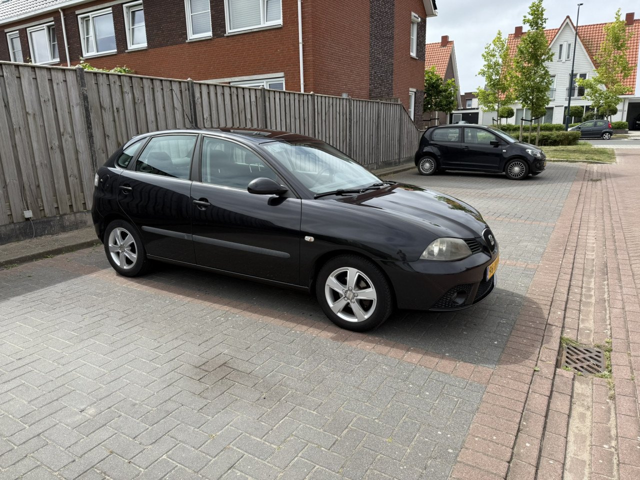 Seat Ibiza 1.6 77KW 5DRS 2007 Zwart