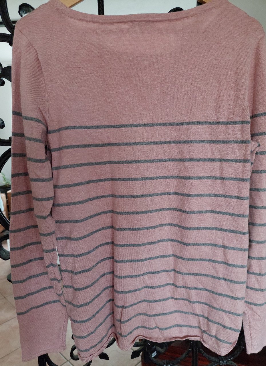 2 damestruien mt M panter/luipaardprint/ roze& grijs