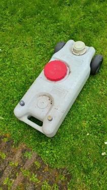 Fiamma vuil water roll tank