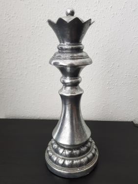Schaakstuk koningin 34cm bij 13,3cm