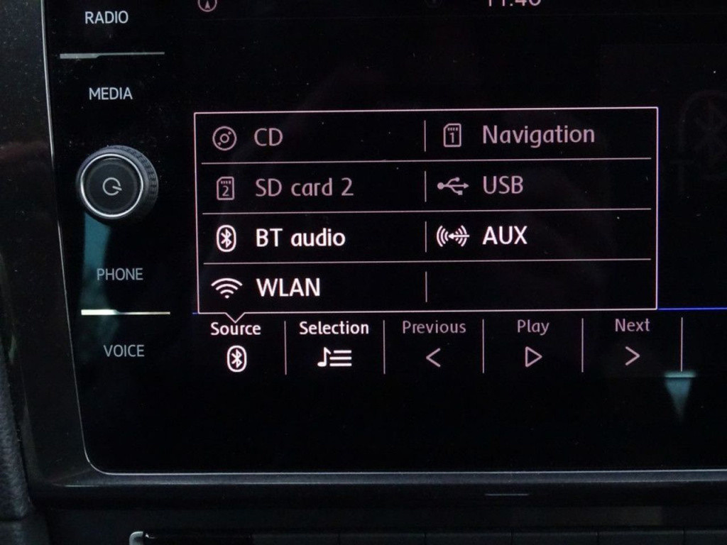 Volkswagen Golf 1.0 tsi comfortline automaat | navi | bluetooth