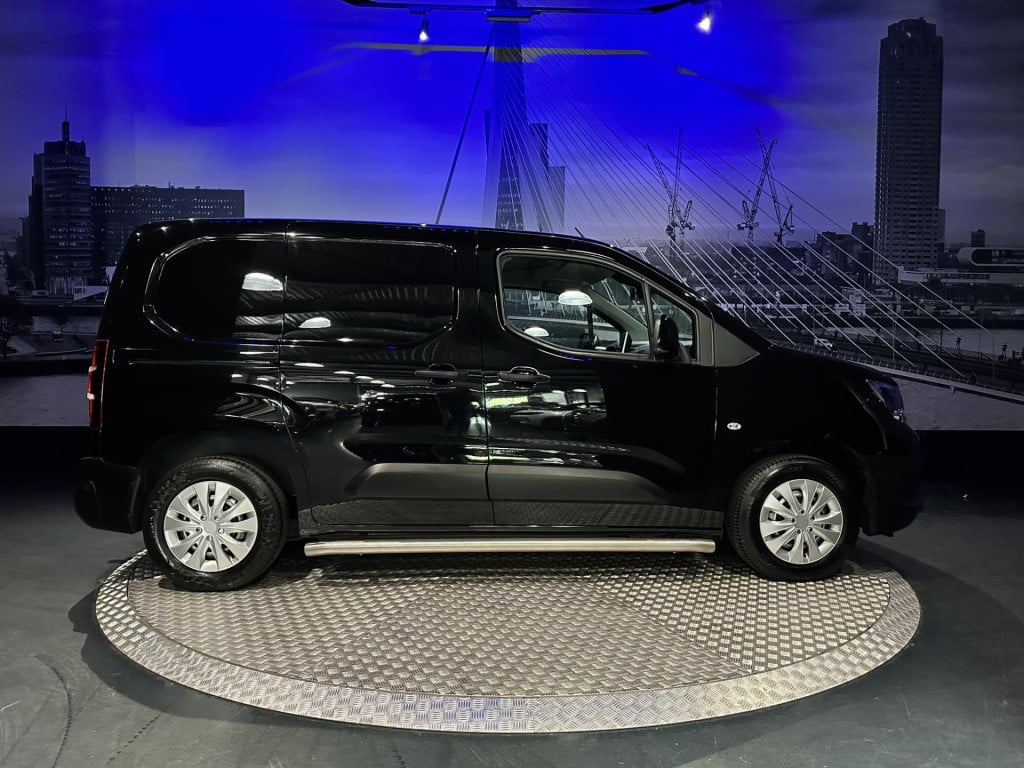 Opel Combo 1.5d l1h1 edition *navi*appconnect*camera*