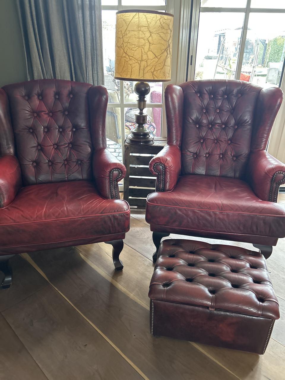 Prachtige Chesterfield Oor Fauteuils