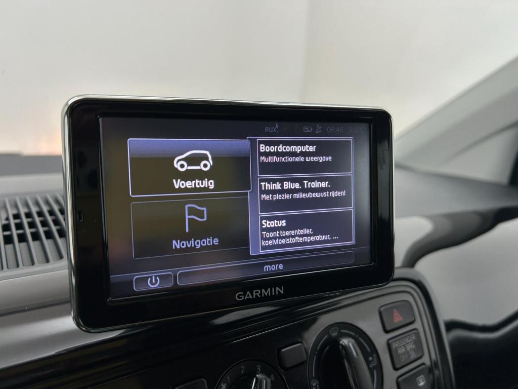 Volkswagen UP! occasion 1.0 move up! bluemotion | grijs | tweedehands volks