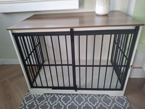 Mooi groot hondenhok (109×69×80)