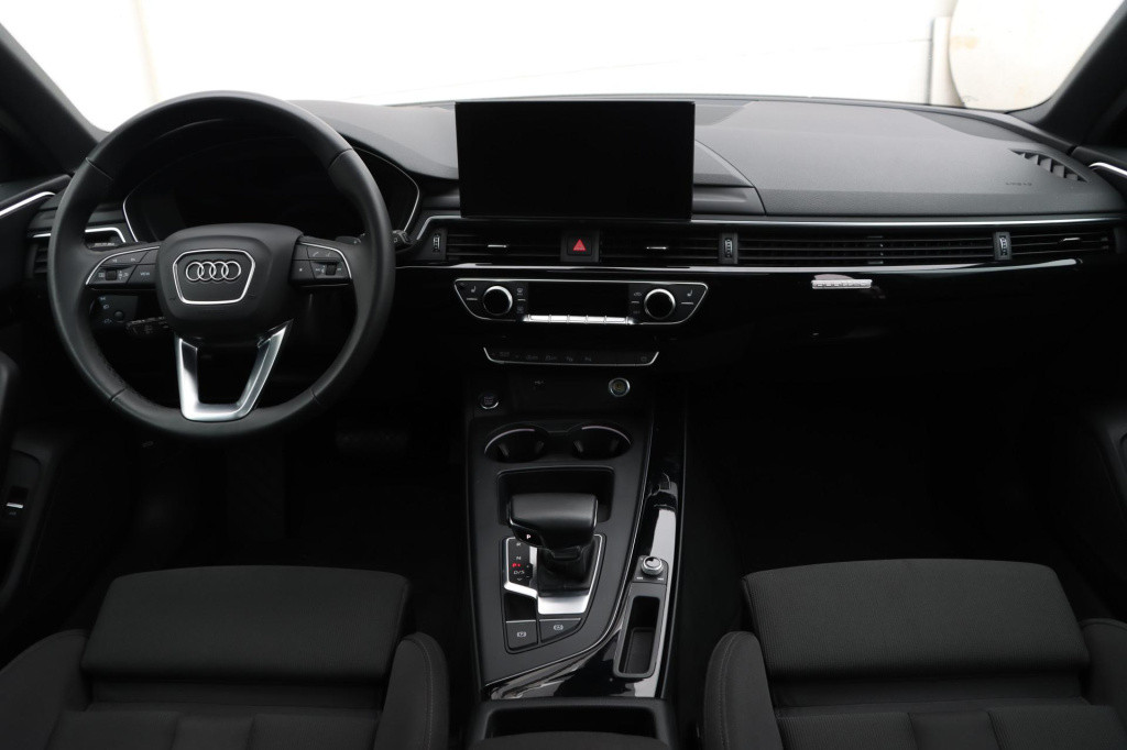 Audi A4 avant 40 tfsi quattro s edition competition 204pk