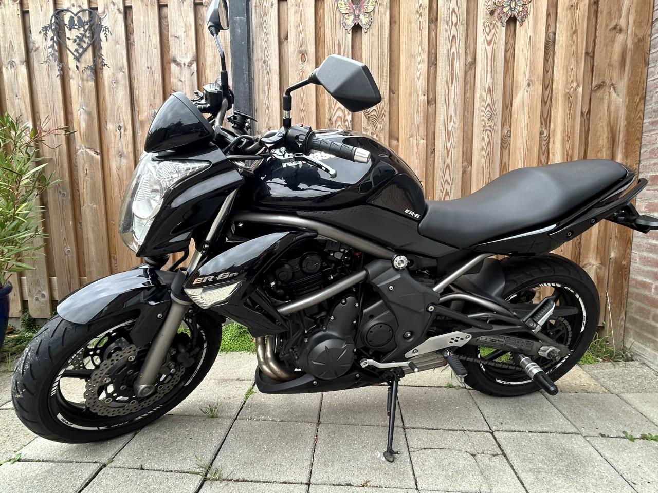 Kawasaki ER6N A2