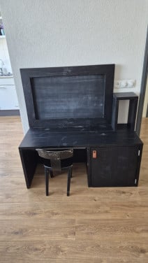 Leuk kinderbureau/tafel, met krijtbord, zwart
