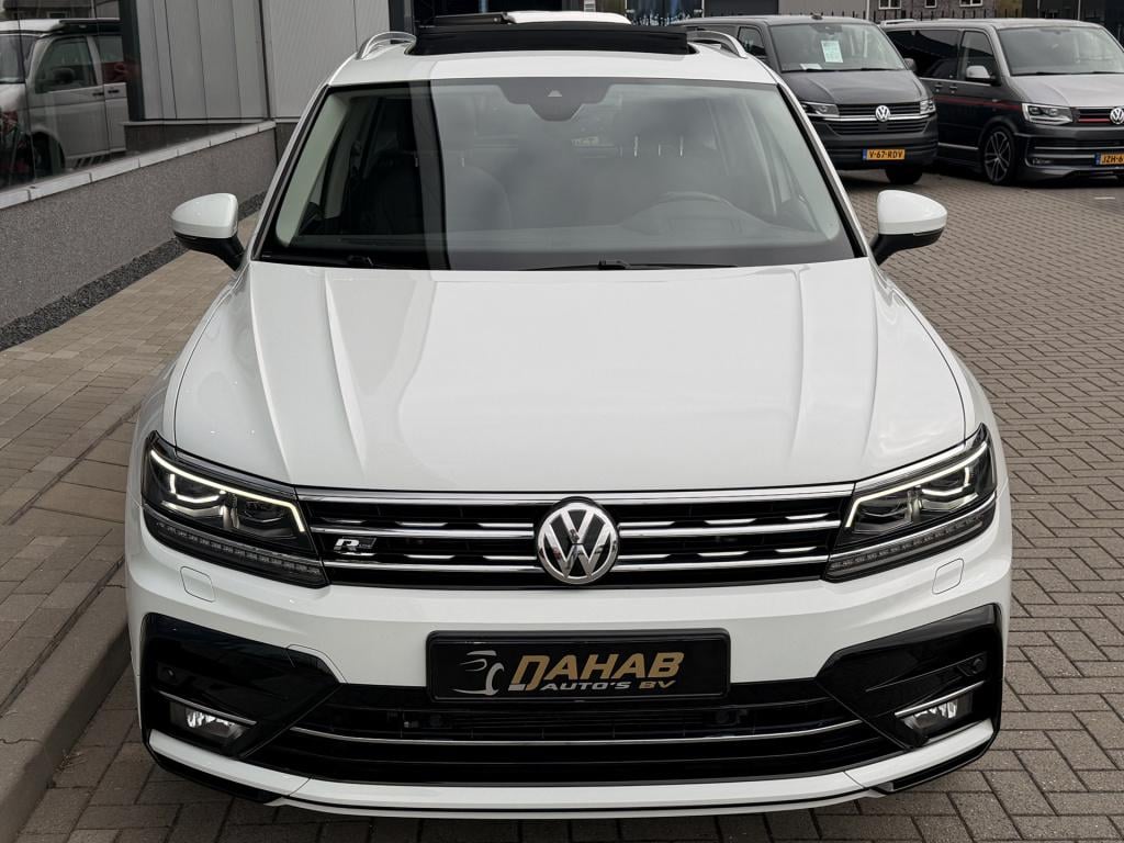 Volkswagen Tiguan 2.0 tsi 4motion r-line 220pk | acc | pano | stoelmassage 