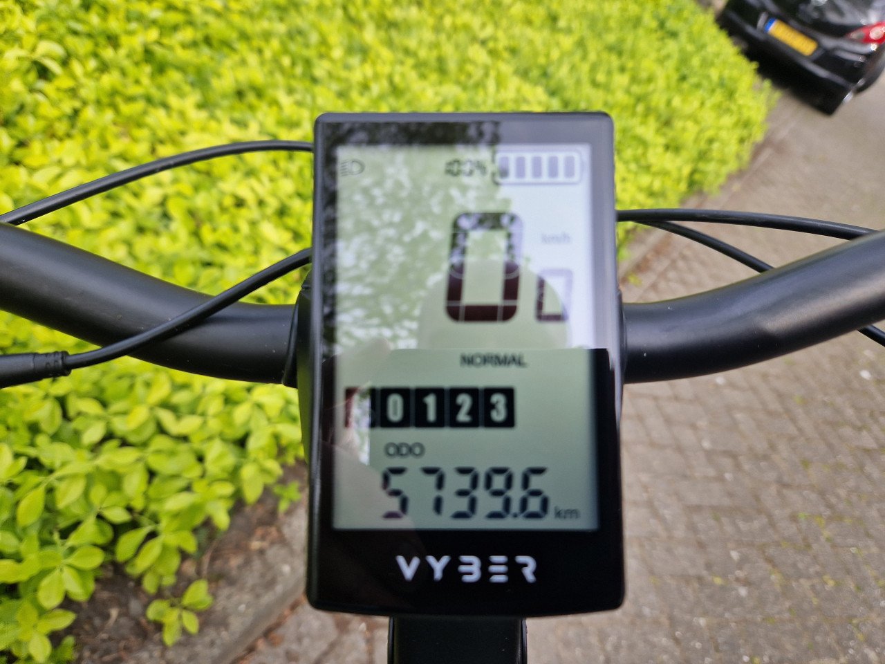 Schitterende Vyber elektrische fiets met krachtige middenmotor