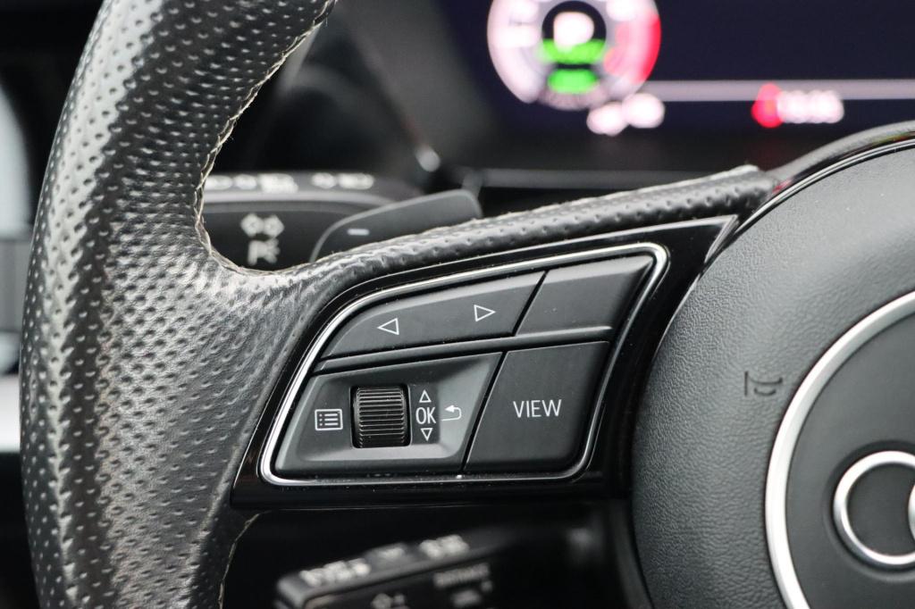 Audi A3 sportback 40 tfsi e s edition 204pk s-tronic