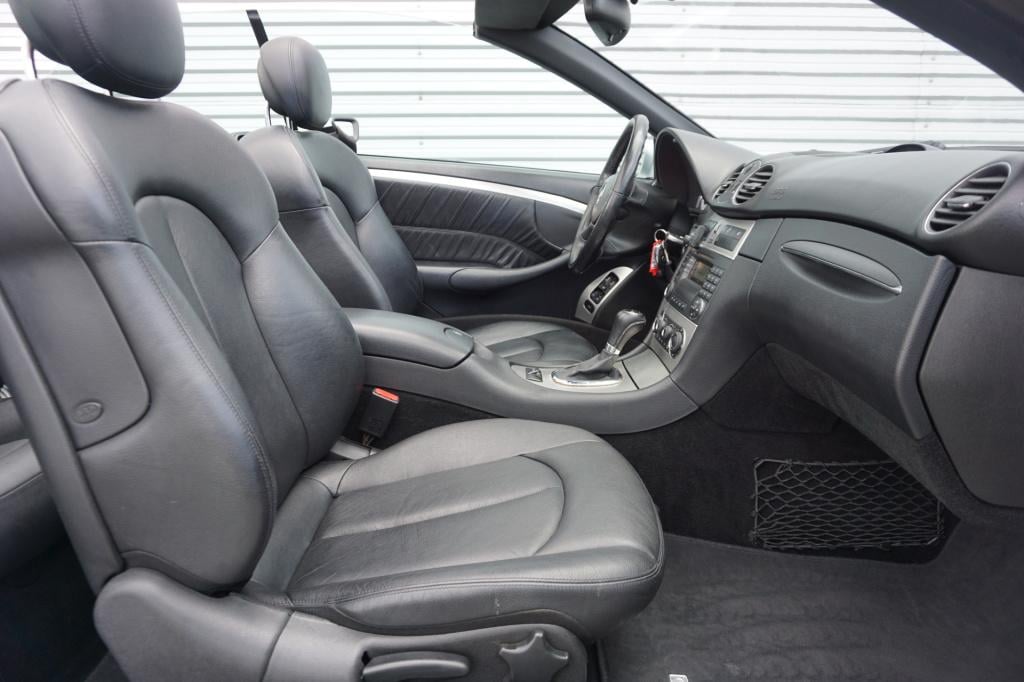 Mercedes-Benz Clk-klasse cabrio 200 k. elegance automaat - airco / cruise /