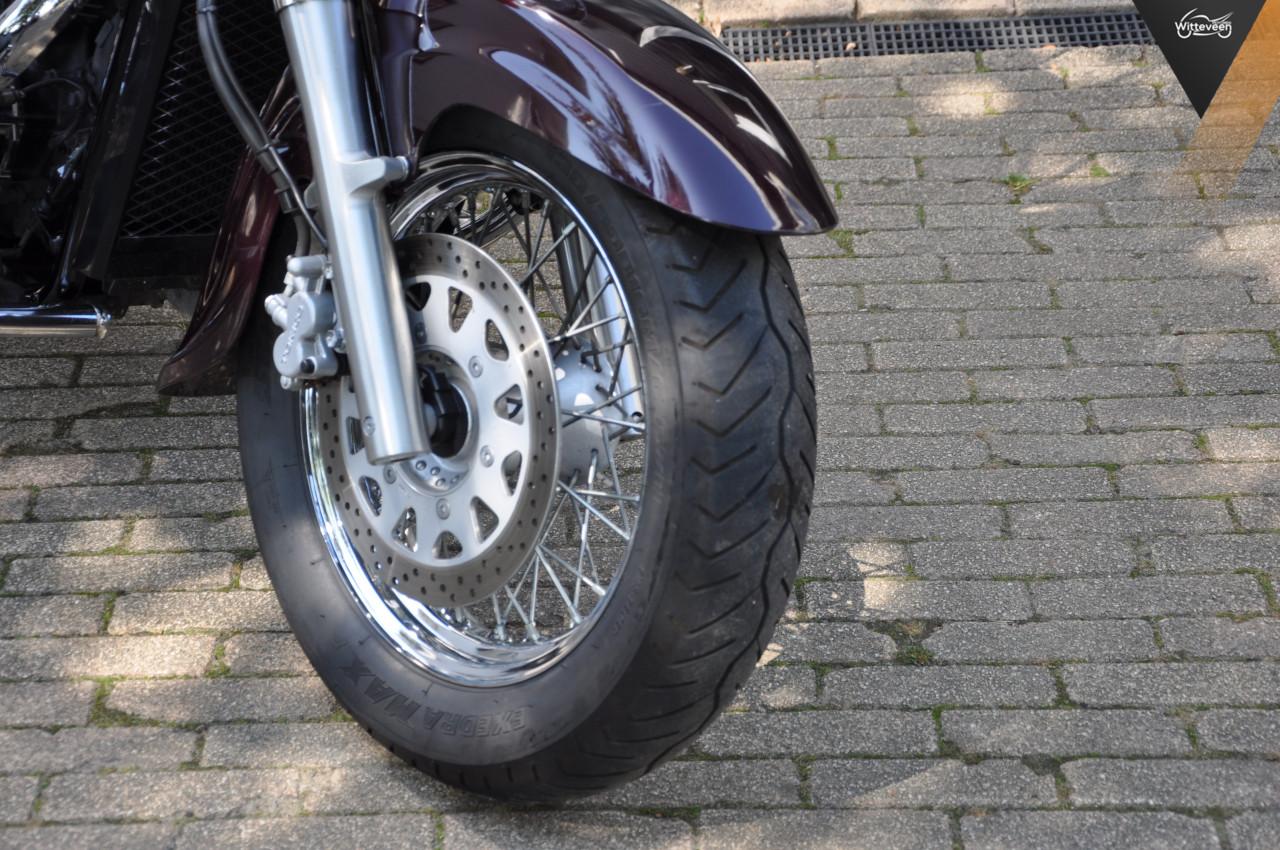 Suzuki Intruder 800 LC