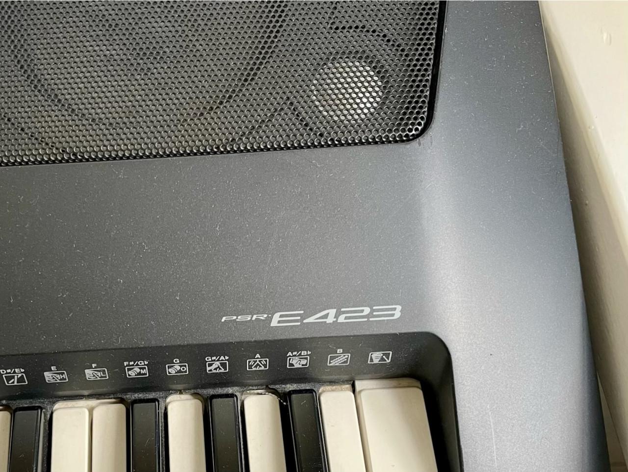 Yamaha PSR E423