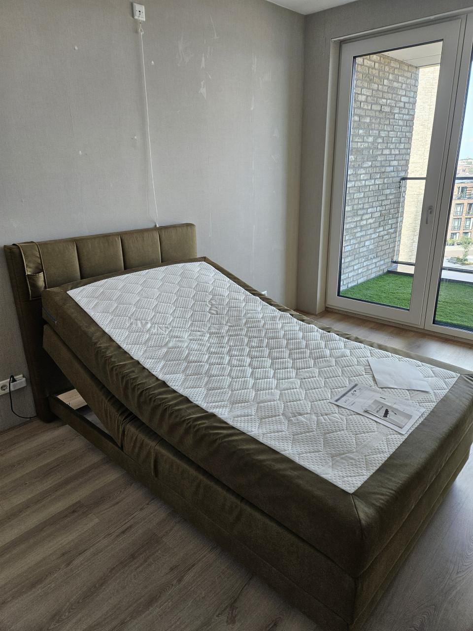 Electrische Boxspring 1m20 br