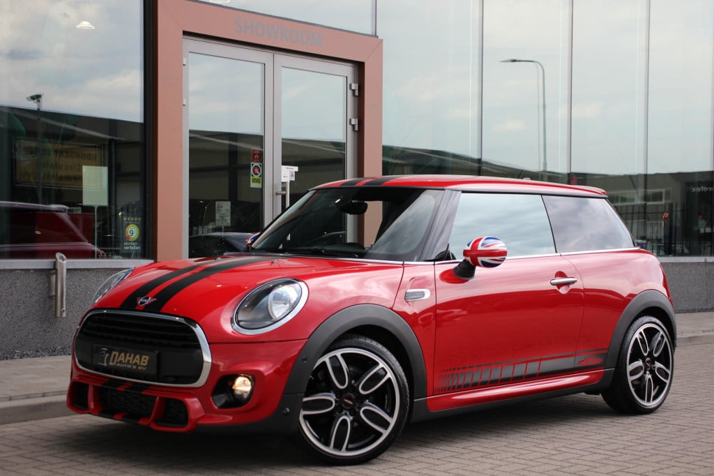Mini Cooper mini 1.5 | john cooper works pakket | jcw stoelen | parkeersens