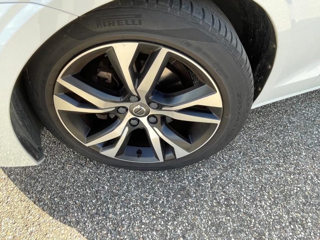 Volvo S60 t4 190pk r-design| 360camera| trekhaak| adap.cruise