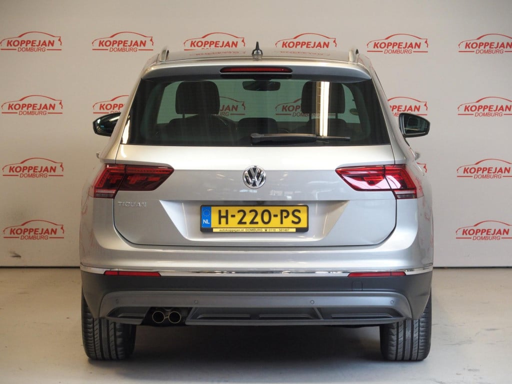 Volkswagen Tiguan 1.5 tsi act highline, nl auto, digi dash, acc, app connec