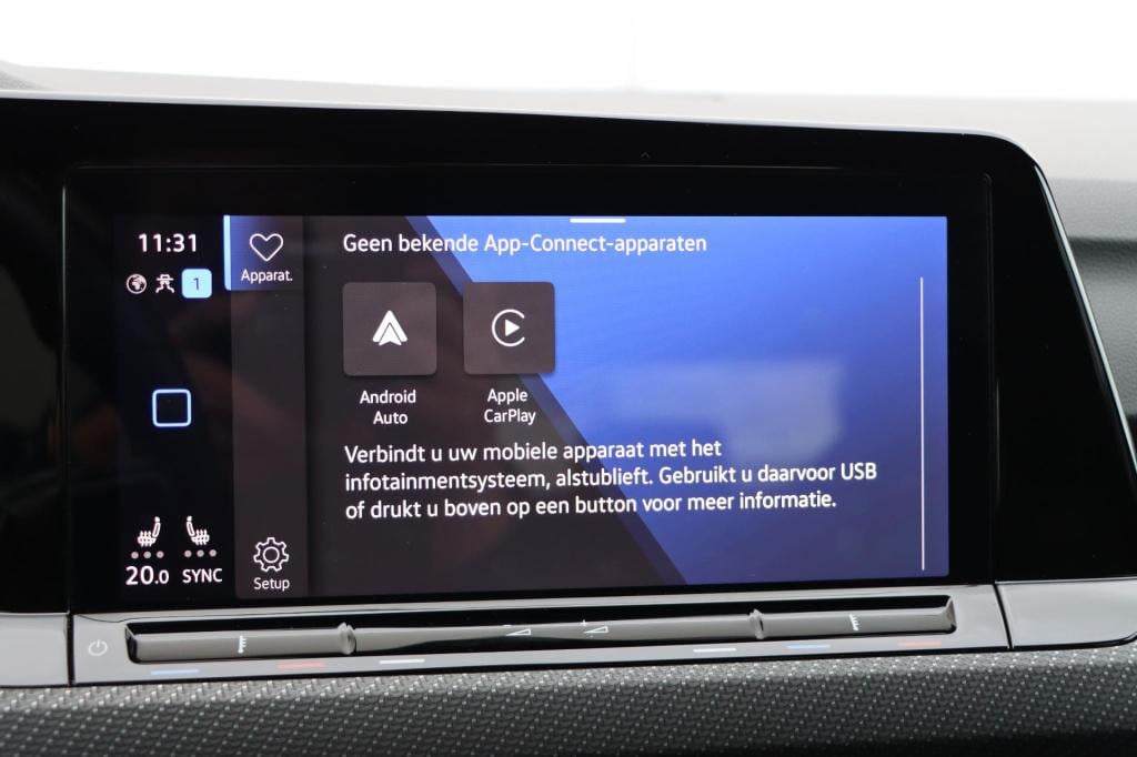 Volkswagen Golf 1.5 etsi r-line | 130pk | dsg7