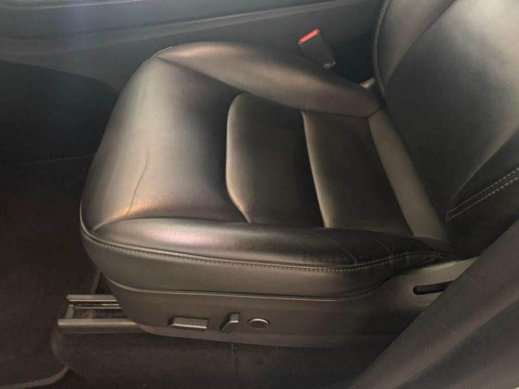 Tesla Model Y long range awd 75 kwh