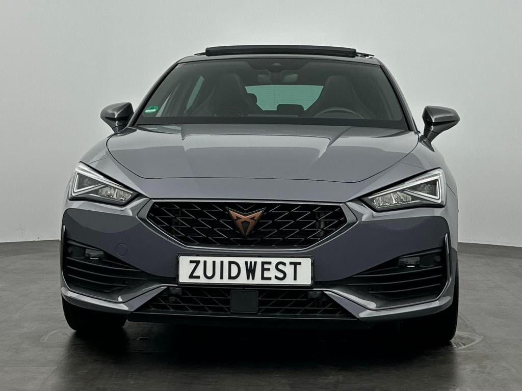 Cupra Leon 1.4 e-hybrid vz copper edition pano sfeer acc camera