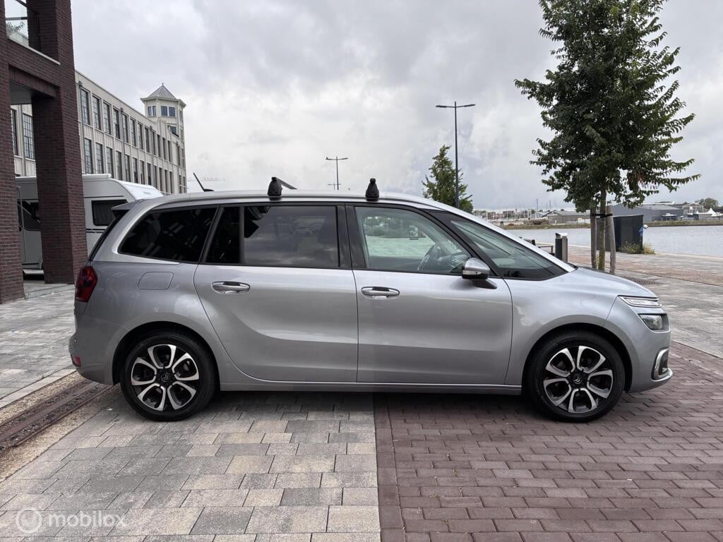 Citroen Grand C4 Spacetourer 1.2 PureTech Shine km182.038 Nap BJ2020