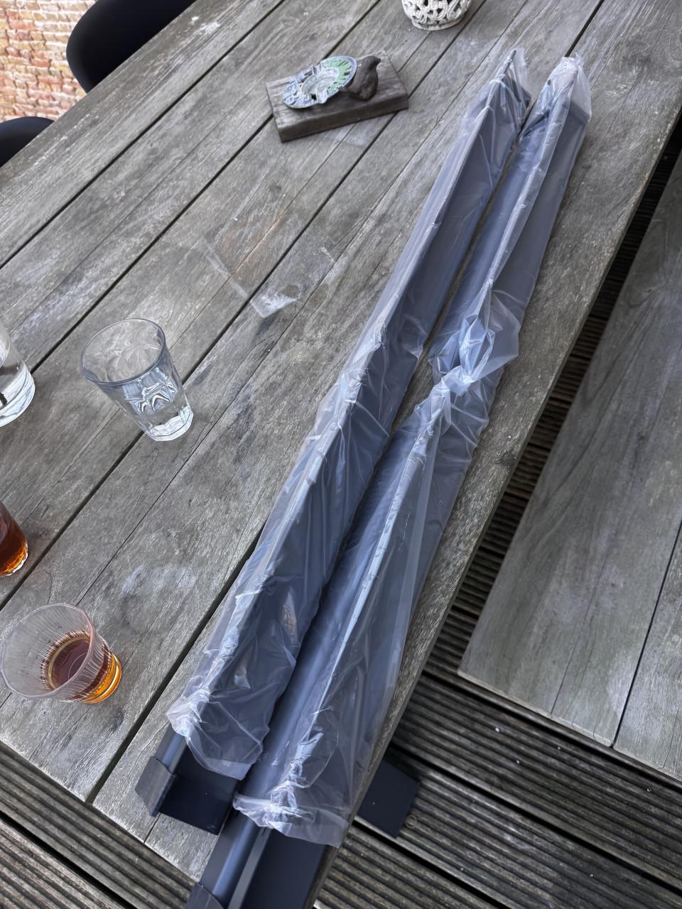 Parasol voet kruis ( zonder tegels)