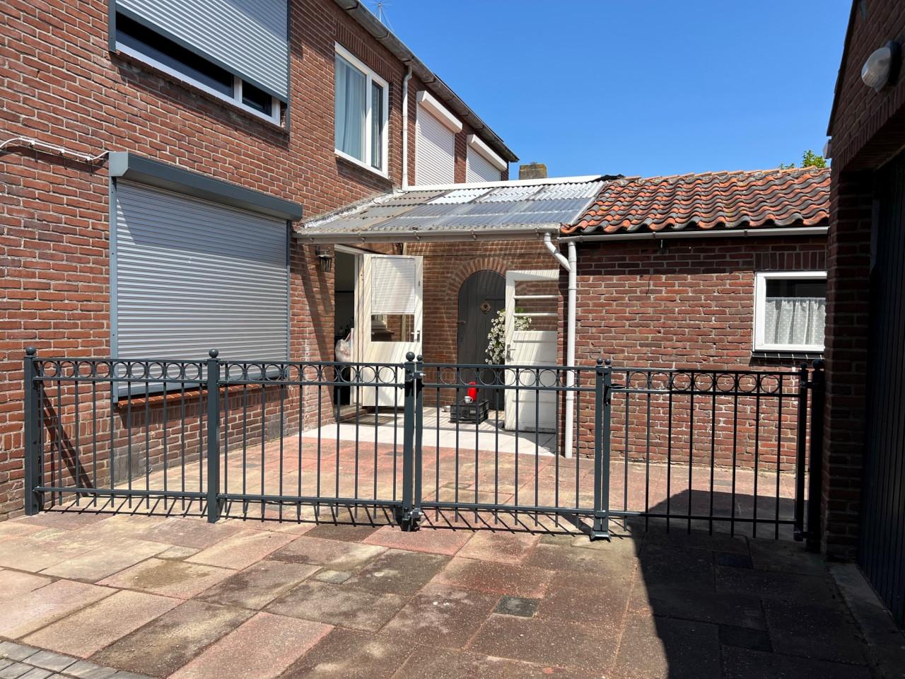 Schuifpoorten - Inrijpoorten en Hekwerken, alles op maat gemaakt.