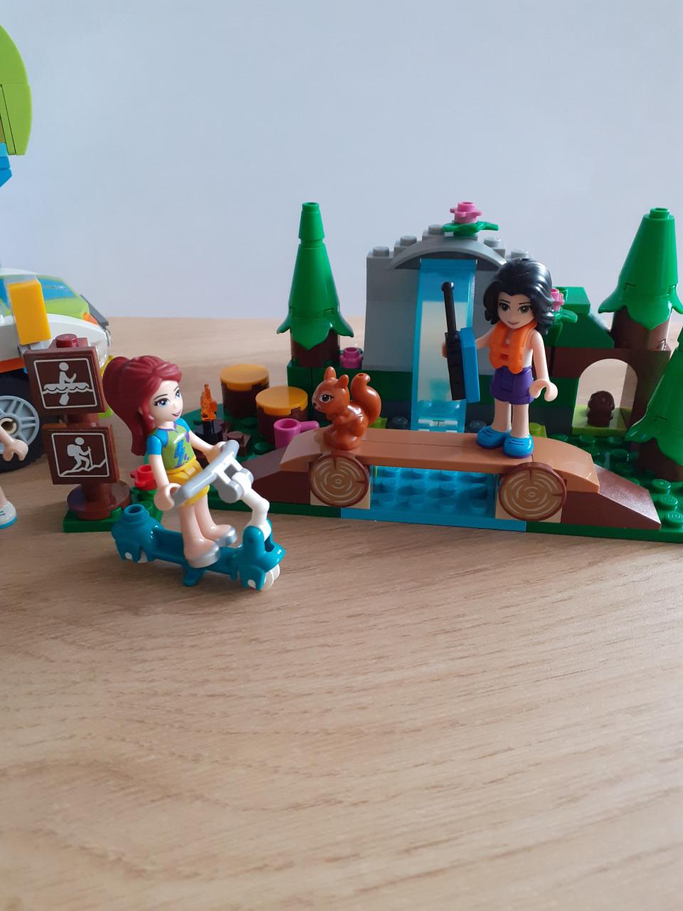 Lego Friends camper