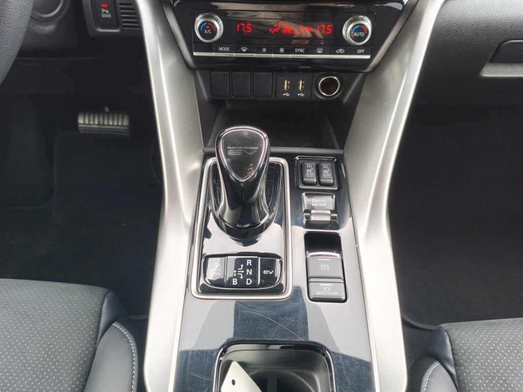 Mitsubishi Eclipse Cross 2.4 phev intense+