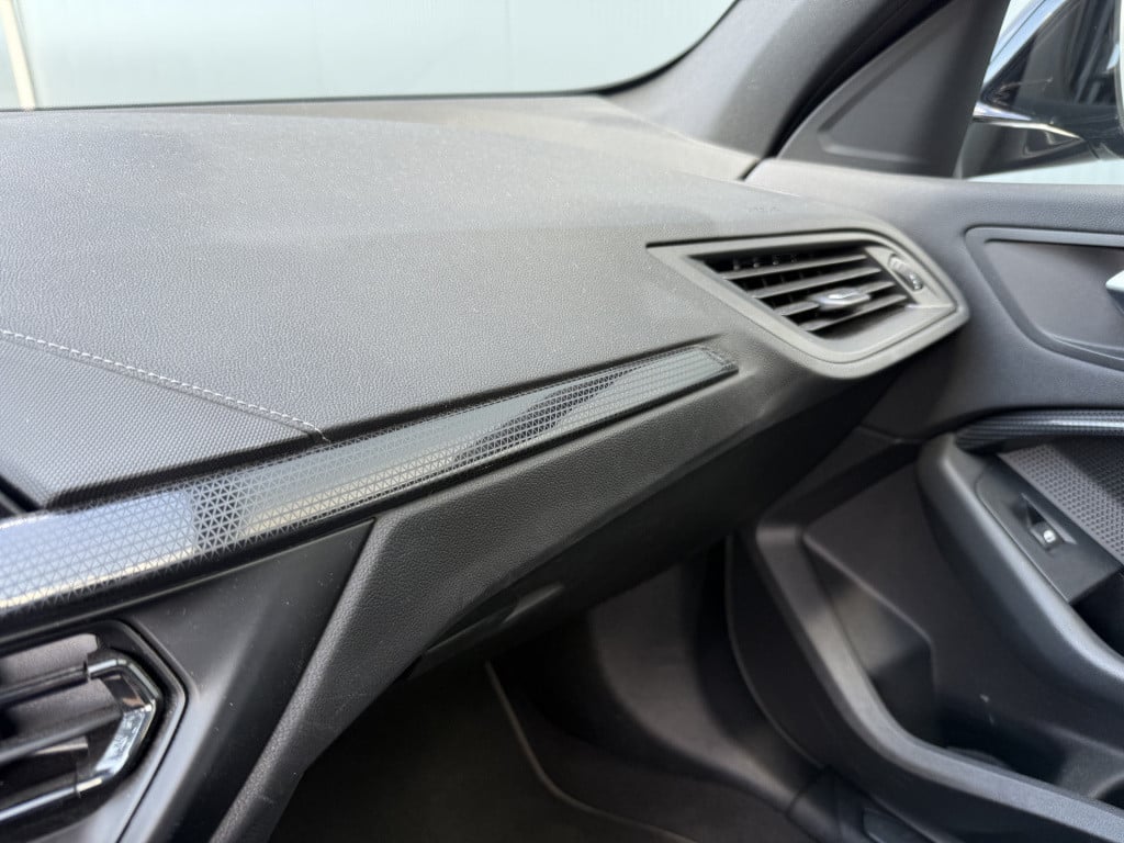 BMW 1 Serie 118i 140pk automaat high executive sportline 5-drs