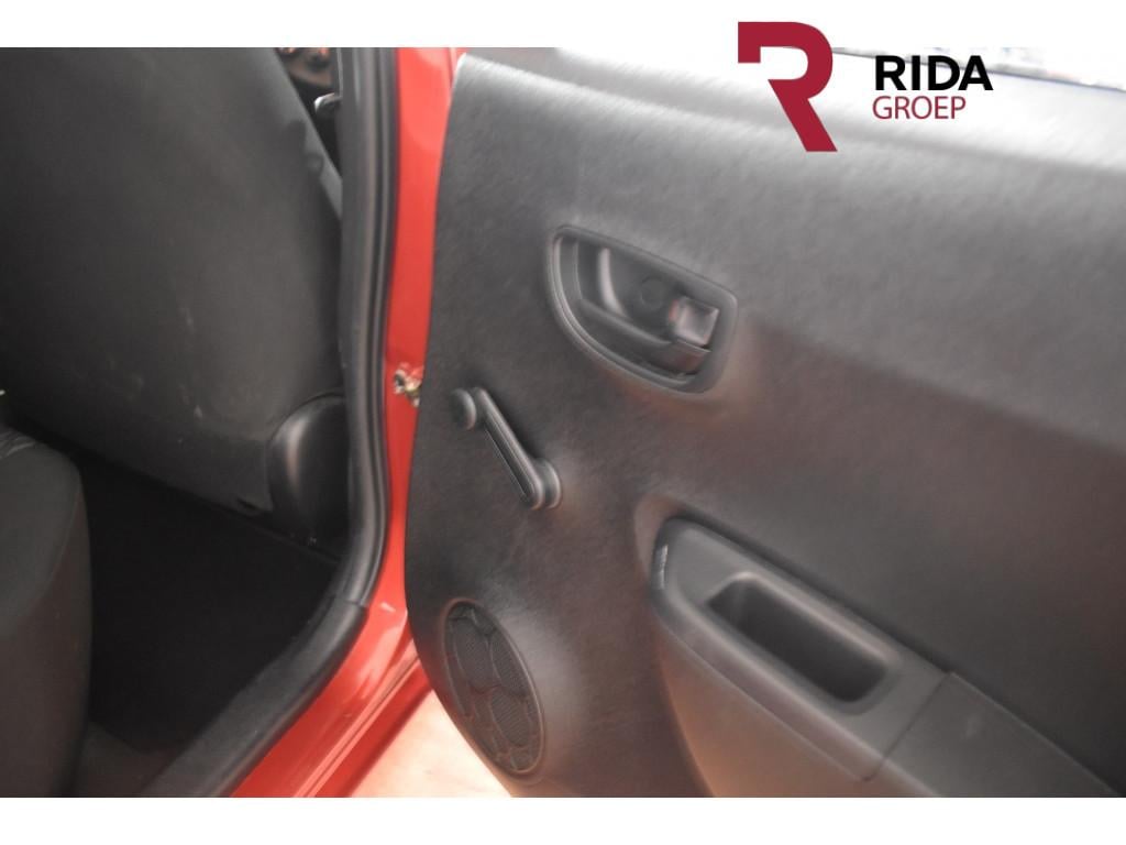 Toyota Yaris 1.0 vvt-i now 5 deurs