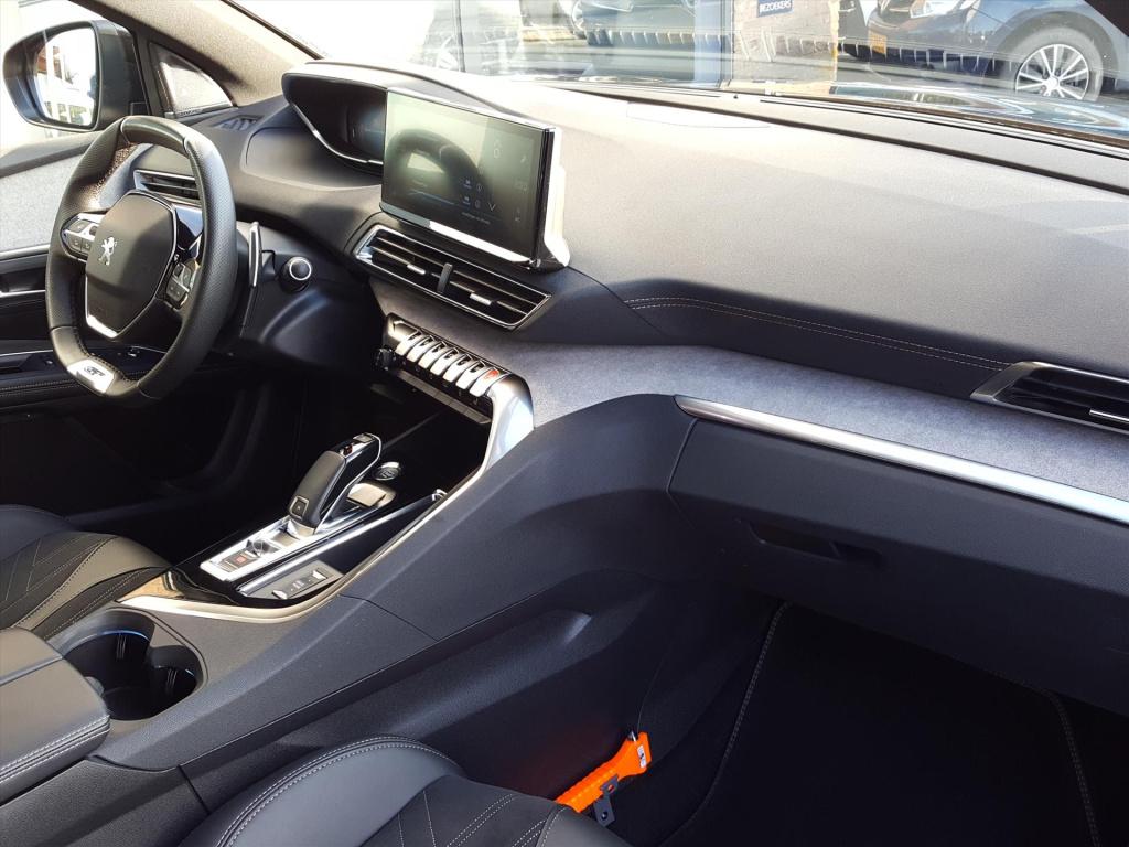Peugeot 5008 gt 1.2-130pk automaat(t8/7p)trekhaak | apple carplay&android a
