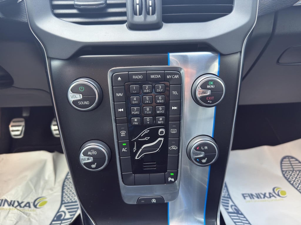 Volvo V40 1.6 d2 r-design leder led memory stoelverwarming