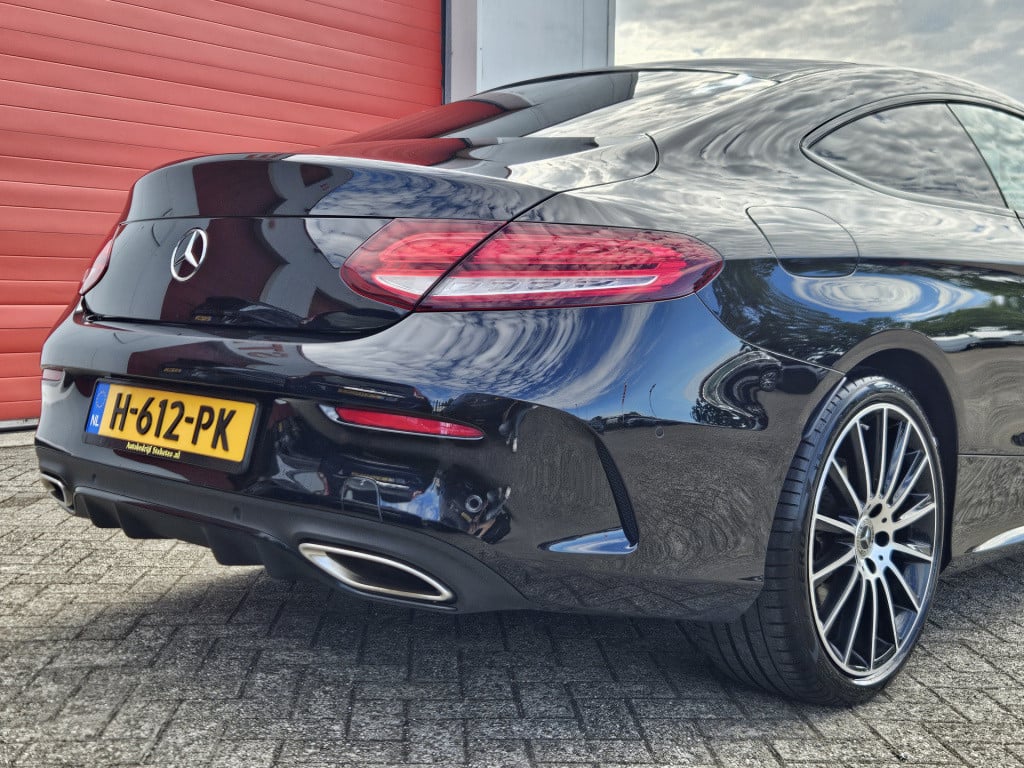 Mercedes-Benz C-Klasse coupé 300 premium plus pack | burmester | acc