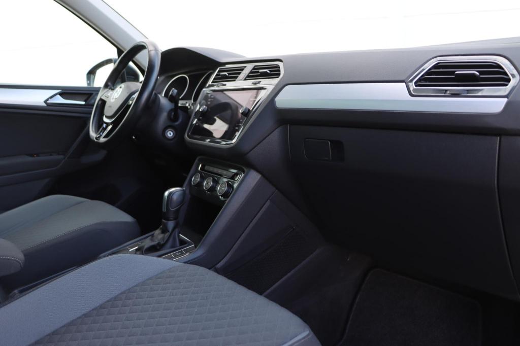 Volkswagen Tiguan 1.5 tsi act comfortline business 150pk dsg7